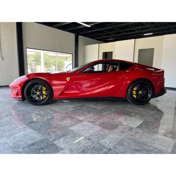 FERRARI 812 SUPERFAST V12 - Image 4