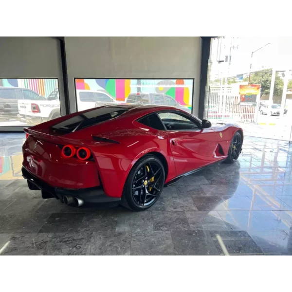 FERRARI 812 SUPERFAST V12 - Image 7